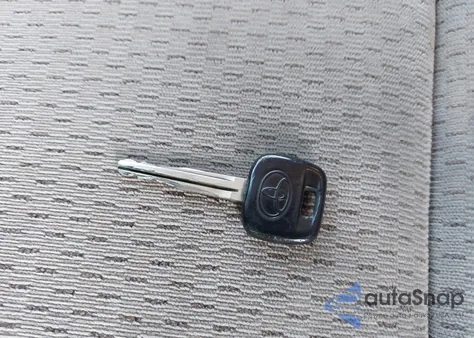 2002 Toyota Camry Le from USA, damaged, VIN 4T1BE32K22U588260